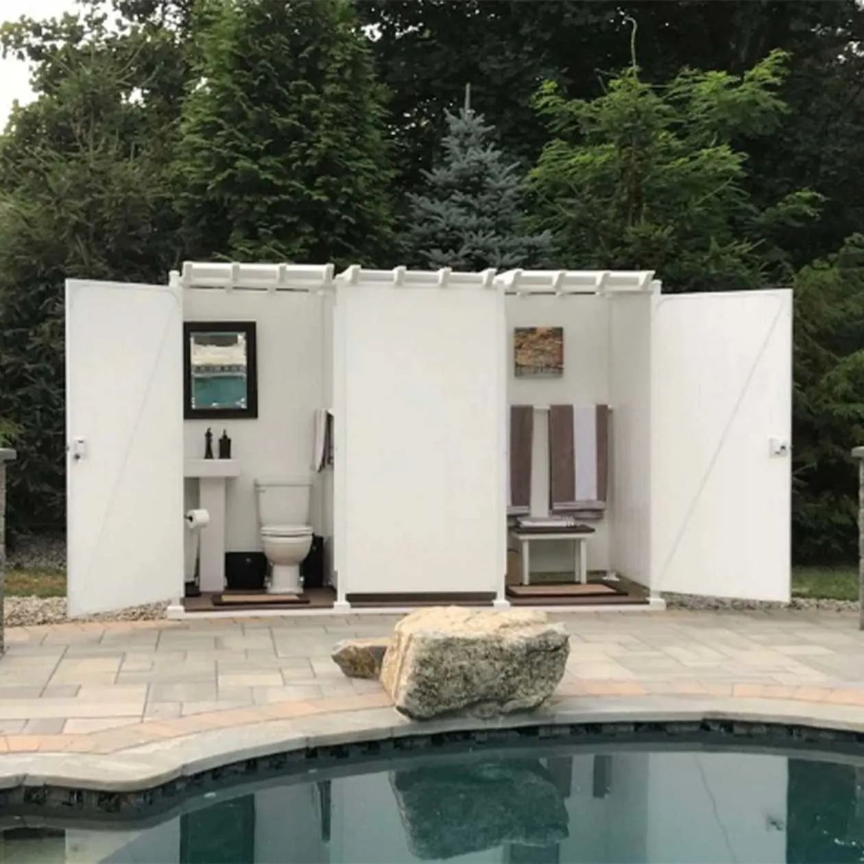 Avcon Cabana 8 Posts 7 Walls Outdoor Shower Enclosure