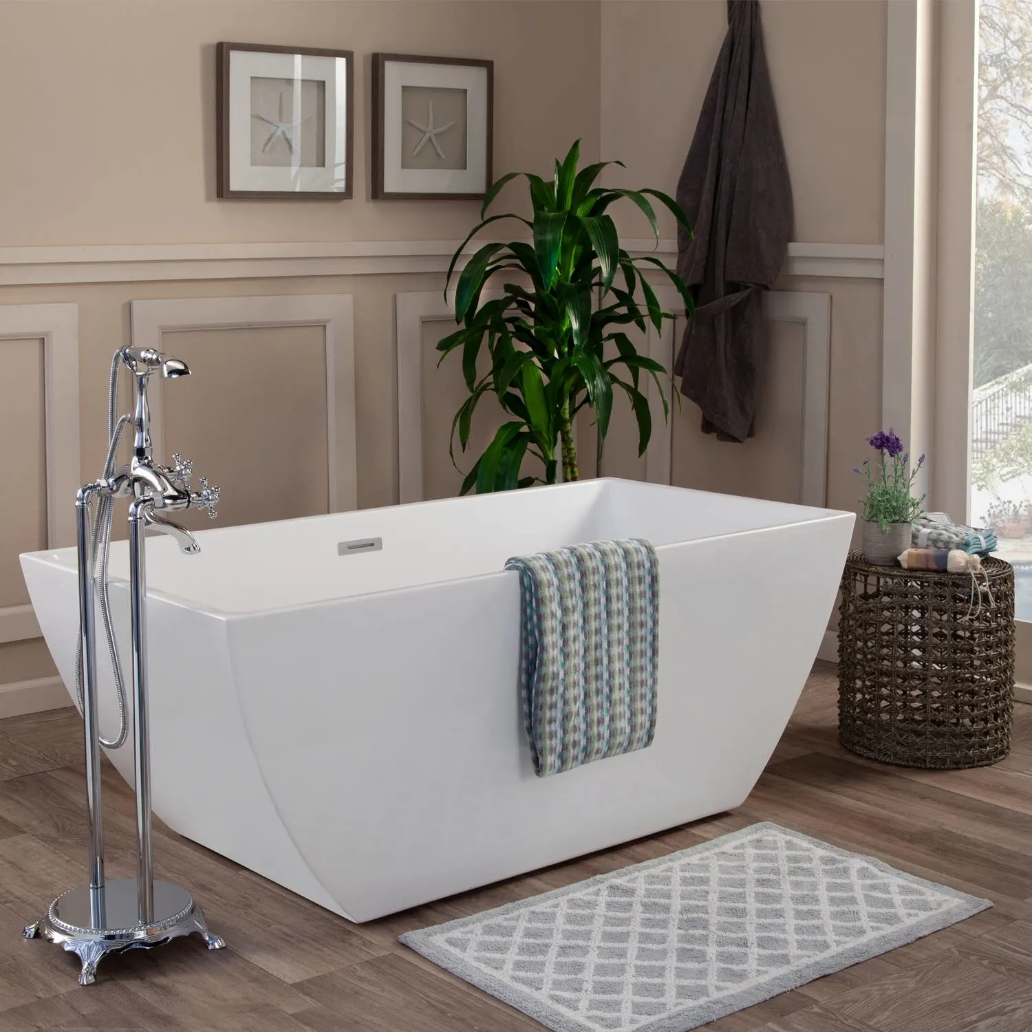 Altair Montague 67 x 32 Inch White Freestanding Acrylic Bathtub - image 5